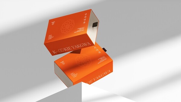 삼성웰스토리가 식품제조 중소기업과 간식 스타트업의 해외시장 진출을 돕기 위해 K디저트 쿠키약과(K-ookie Yakgwa) 개발과 해외 판로 확대를 지원한다. [출처=삼성웰스토리]