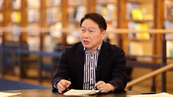 '메가 샌드박스' 좌담회 나선 최태원 회장 [출처=대한상의]