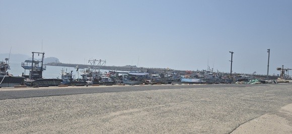 전라남도 영광군 법성포에 정박한 어선들 모습.[출처=EBN DB]