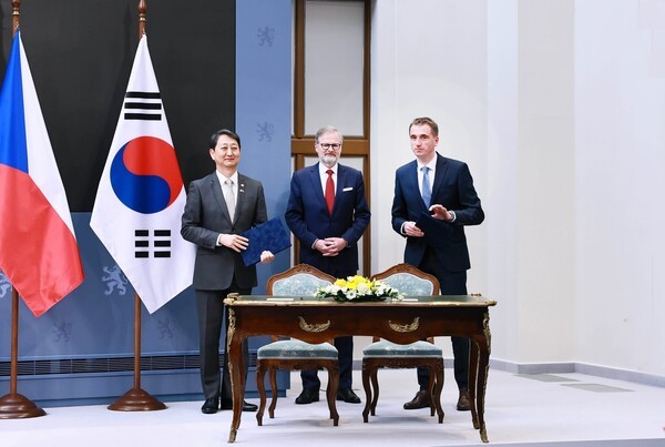 한·체코, 원전산업 협력 약정' 체결식 [출처=연합뉴스]