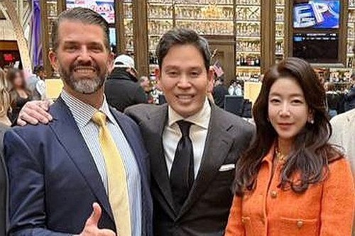 정용진 신세계그룹 회장이 도널드 트럼프 미국 대통령의 중동 순방에 합류한 것으로 전해졌다. [출처=연합]