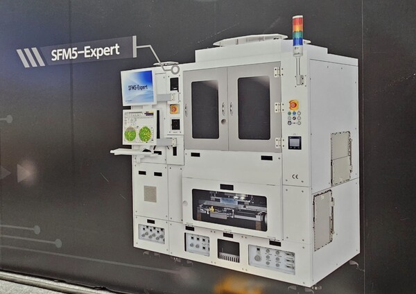 한화세미텍의 TC본더 'SFM5-Expert' [출처=진운용 기자]