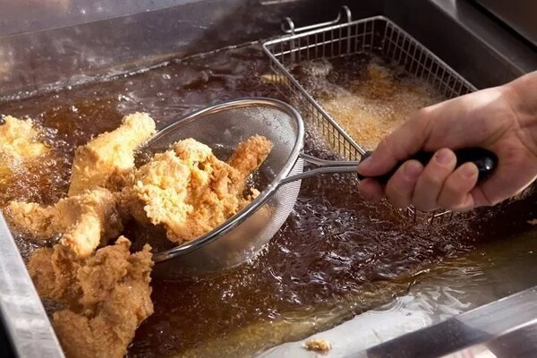 조류인플루엔자와 이상기온 영향으로 닭고기 수급에 차질이 발생하고 있다. [출처=게티이미지뱅크]