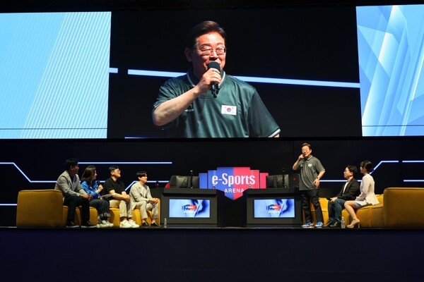 이재명 더불어민주당 대선 후보가 지난 17일 오후 광주 동구 조선대학교에 위치한 광주e스포츠경기장에서 열린 ‘K-콘텐츠 e스포츠 LEVEL UP!’ e스포츠 산업 현장간담회에서 발언하고 있다. [출처=조승래 의원실]