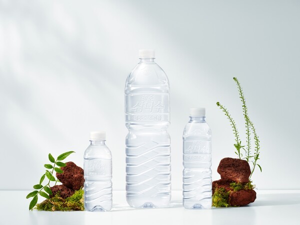 제주삼다수는 단순한 생수를 넘어, 품질-소비자 경험-친환경 실천이라는 세 가지 축을 중심으로 프리미엄 생수의 새로운 기준을 만들어가고 있다. [출처=제주삼다수]