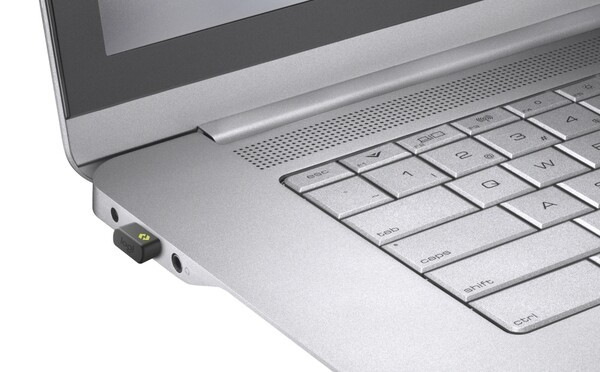 로지텍이 무선 마우스 및 키보드 사용자에게 한층 강화된 보안성과 연결성으로 유연한 업무 환경을 지원하는 ‘로지 볼트(Logi Bolt)’ USB-C 리시버를 2일 정식 출시한다. [출처=로지텍]