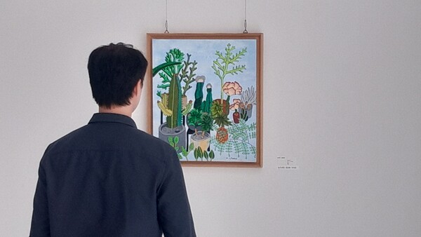 휴젤이 서초구립 한우리정보문화센터 소속 장애예술인들이 직접 창작한 미술 작품을 춘천 본사와 서울사무소에 전시한다. [출처=휴젤]