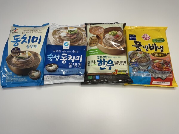 무더위가 본격 시작되면서 집집마다 냉면 수요가 급증하고 있다. 냉면 시장도 풀무원의 가세로 CJ제일제당·대상 청정원·오뚜기 등과 함께 한층 치열한 구도가 형성됐다. [출처=전제형 기자]