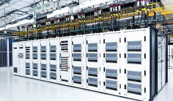 SK브로드밴드 가산 IDC에 구축된 AI 데이터센터의 모습. [출처=SKT]