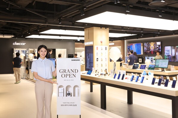 삼성스토어 신세계 강남이 AI 가전 고객 경험을 강화한 복합 체험형 매장으로 리뉴얼 오픈했다. [출처=삼성스토어]