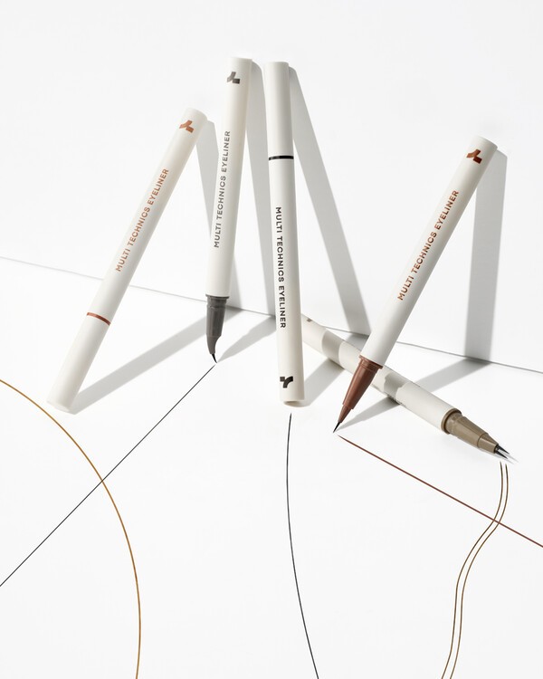 토니모리가 5가지 색상에 3가지 브러시 유형으로 다양한 눈매 연출이 가능한 5색3종의 ‘아이톤 멀티 테크닉스 아이라이너’를 새롭게 출시했다. [출처=토니모리]