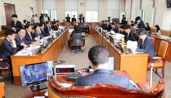 국회 행정안전위원회 [출처=연합]