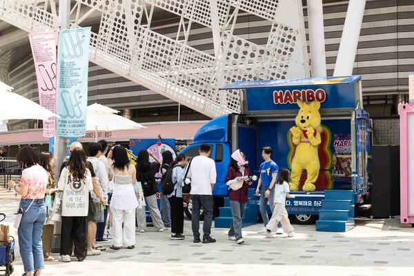 하리보 샘플링 트럭 상반기 투어 현장. [출처=하리보]