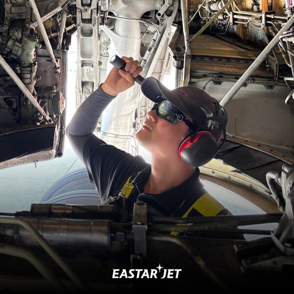 정비사 사진 [출처=이스타항공]
