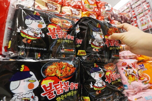 불닭볶음면이 미국에서 프리미엄 식품으로 평가 받았다. [출처=연합뉴스]