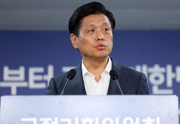 조 대변인은 "AI 등 첨단 산업 분야에서 인재 유치 경쟁이 치열하며, 인재 유출 피해가 심각한 상황"이라고 지적하며, "기업들이 가장 심각한 애로사항으로 인재 문제를 토로하고 있다"고 덧붙였다.[출처=연합]