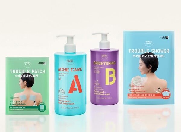 아모레퍼시픽 해피바스가 필쏘굿 바디케어 라인의 바디워시와 한장 샤워 패드, 바디패치를 다이소 전용으로 출시한다. [출처=아모레퍼시픽]