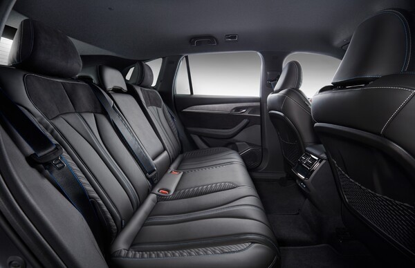 그랑 콜레오스의 2열 공간. [출처=르노코리아 ]