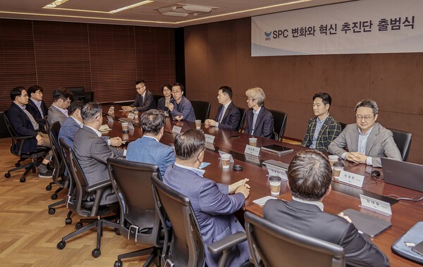 송영수 파리크라상 노조위원장이 지난 21일 서울 서초구 양재동 SPC 본사에서 열린 ‘변화와 혁신 추진단’ 출범식에서 발언하고 있다. [출처=SPC]