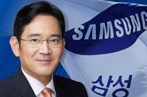 [이재용 삼성전자 회장과 회사 이미지 합성]