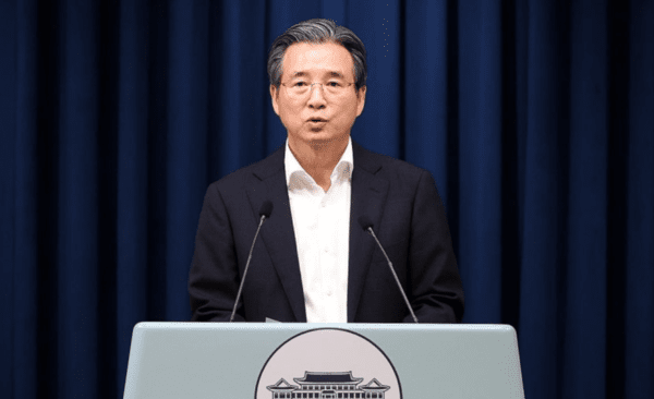 김용범 정책실장이 지난달 31일 용산 대통령실 기자회견장에서 한국형 차세대 전력망 관련 브리핑을 하고 있다. [출처=연합]