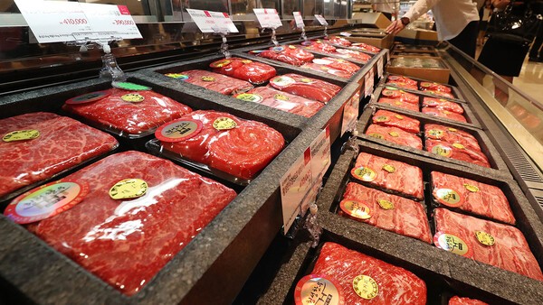 추석 연휴를 앞두고 한우 가격이 급등세를 보이고 있다. [출처=연합뉴스]