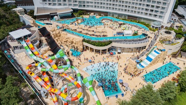 성수기 시즌, 리뉴얼 효과로 활기를 띠는 충남 예산 스플라스 워터파크 전경. [출처=호반호텔앤리조트]