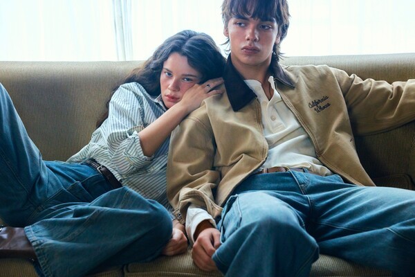 이랜드월드에서 운영하는 아메리칸 캐주얼 브랜드 후아유가 2025년 가을 데님 컬렉션 '블루 레거시'를 공개했다. [출처=이랜드월드]