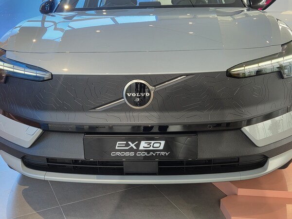 볼보 EX30 크로스컨트리 [출처=박성호 기자]