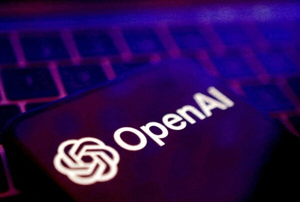 오픈AI가 추진 중인 사업 구조 개편을 두고 미국 캘리포니아와 델라웨어주 법무장관이 챗GPT의 안전성 문제를 강하게 제기했다. [출처=연합]