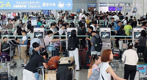 면세업 불황 속에 불거진 인천국제공항 면세점 임대료 갈등이 법원의 강제조정으로 새로운 국면을 맞았다. [출처=연합]