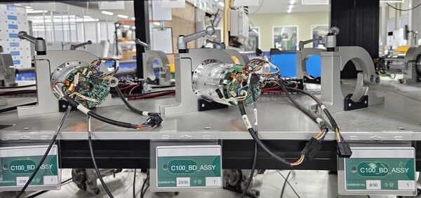 모터, 감속기, 브레이크가 하나로 합쳐진 뉴로메카의 액츄에이터 '코어(Core)'. [출처=진운용 기자]