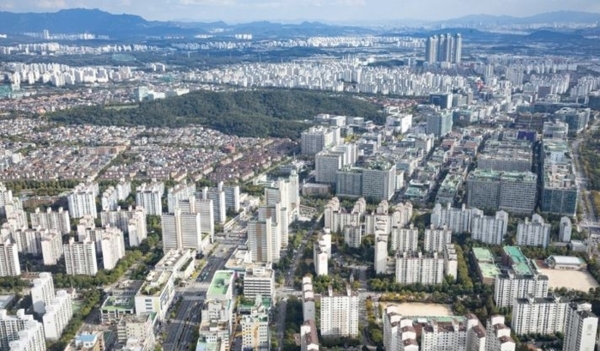 ▶ 1기 신도시 고양시 일산 아파트 단지 모습. [출처=연합]