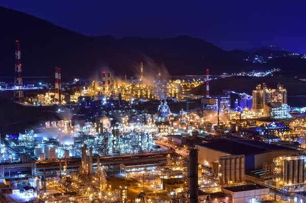 국내 주요 석유화학 공장이 밀집된 여수 산업단지 전경. [출처=여수시]