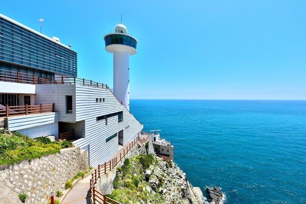 부산 영도등대 전경. [출처=한국항로표지기술원]