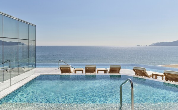 그랜드 조선 부산, 헤븐리 풀(야외 수영장). [출처=조선호텔앤리조트]