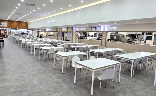 푸디스트는 덕유산(양방향)·고창고인돌(양방향) 휴게소를 대상으로 24년 만의 대규모 리뉴얼을 단행, 식음·편의·로컬 콘텐츠를 통합한 ‘휴게소 비즈니스 2.0’ 플랫폼을 구축했다. [출처=푸디스트]