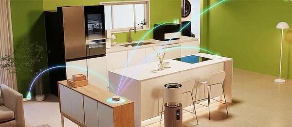 LG전자가 AI 홈 허브 ‘LG 씽큐 온(ThinQ ON)’을 국내 시장에 본격 출시한다. 집 안 가전과 IoT 기기를 24시간 연결 상태로 유지하며 최적의 환경을 조성하는 LG AI 홈의 핵심 기기 'LG 씽큐 온'의 제품 이미지. [출처=LG전자]