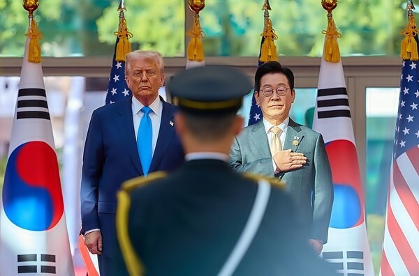 30일 정부 관계자는 "미국은 미국 입장에서 발표를 하는 것"이라며 "이를 국내로 가져와 '왜 100% 개방이라는 표현이 나오느냐'면서 소모적 논란의 대상으로 삼는 게 과연 국익에 도움이 될지 생각해볼 대목"이라고 했다.[출처=연합]