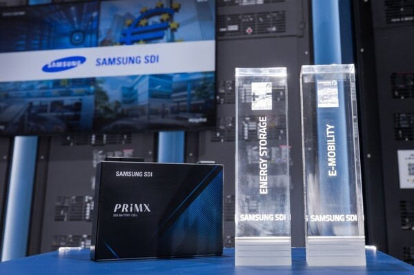 '인터배터리 유럽 2025' 부스에 전시된 삼성SDI '어워드 위너' 제품. [출처=연합]