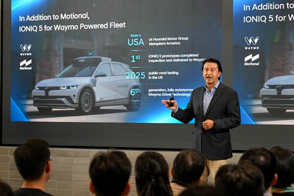 호세 무뇨스 사장이 타운홀 미팅에서 메시지를 전달하는 모습 [출처=현대자동차]