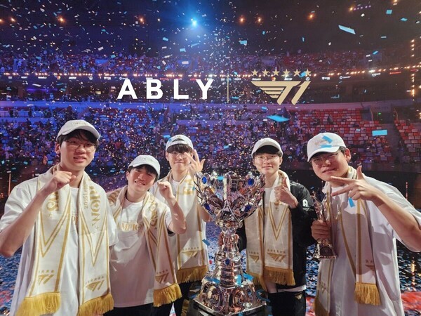 에이블리코퍼레이션이 글로벌 e스포츠 기업 ‘T1’의 ‘리드 파트너(Lead Partner)’로 공식 스폰서십 계약을 체결했다. [출처=에이블리코퍼레이션]