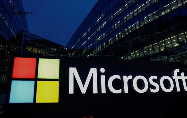 미국 내 인공지능(AI) 경쟁이 격화되면서 마이크로소프트(MS), 메타, 앤트로픽 등 글로벌 기술기업들이 대규모 데이터센터 투자를 가속화하고 있다. [출처=연합]