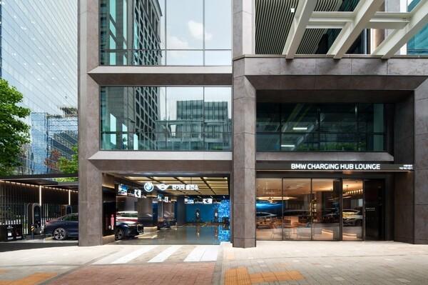 BMW 차징 허브 라운지[출처=BMW]