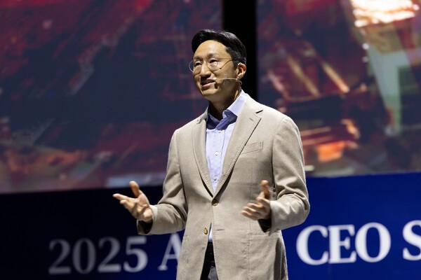 HD현대 정기선 회장이 지난달 27일 APEC CEO 서밋 ‘퓨처 테크 포럼: 조선’에서 기조연설을 진행했다. [출처=HD현대 ]