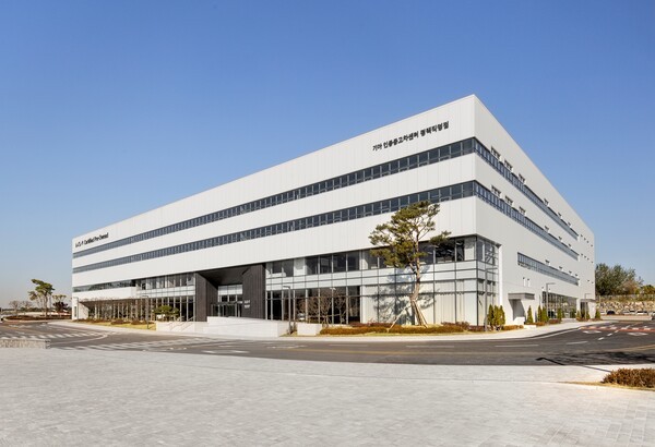 기아 인증중고차 센터 평택 직영점 및 PBV 익스피리언스 센터 외부 전경 [출처=기아]