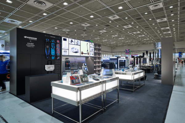 제 24회 서울디자인페스티벌 한국타이어∙모델솔루션 공동 부스 전경 [출처=한국앤컴퍼니그룹]