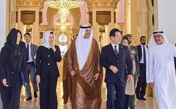 아랍에미리트(UAE)를 국빈 방문 중인 이재명 대통령이 양국 간 협력 분야를 기존 4대 핵심 영역에서 인공지능과 헬스케어 등 첨단기술 분야로 확대하겠다고 밝혔다. [출처=연합]