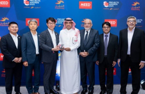 삼성E&A APOC 프로젝트 관계자들이 기념촬영을 하고 있다.[출처=삼성E&A]