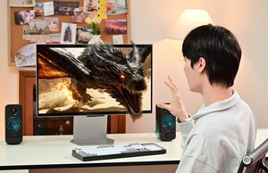 thumbnail - 삼성전자, 무안경 3D 모니터 '오디세이 3D' 출시…프리미엄 시장 공략